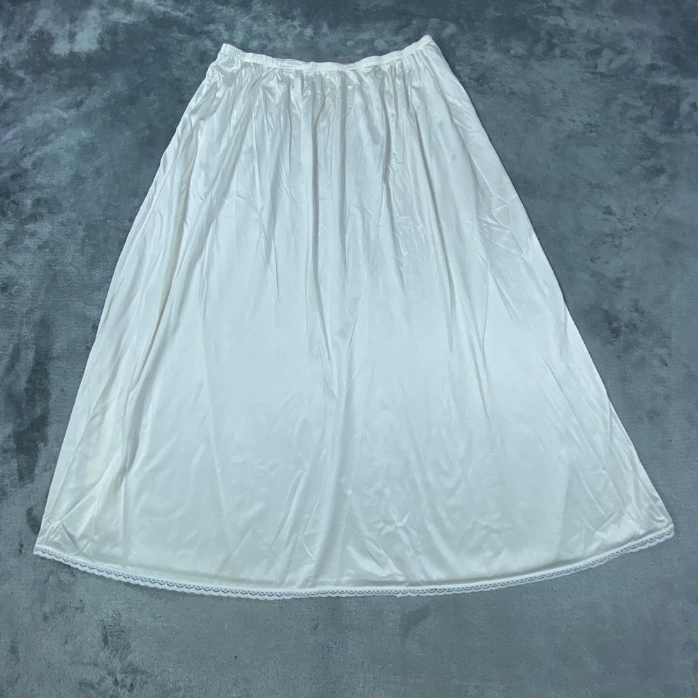 VINTAGE Vanity Fair Half Slip Skirt Medium Ivory Romantic Lace Trim‎ Nylon Sexy